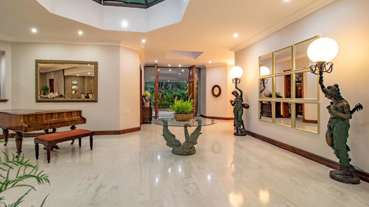 Bed and Breakfast Christies At 32 On Russell Mbombela Exterior foto