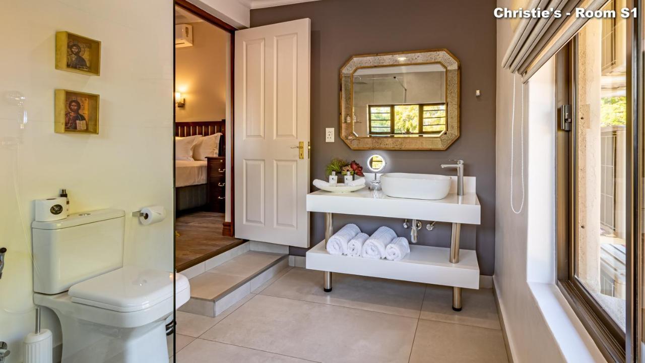 Bed and Breakfast Christies At 32 On Russell Mbombela Exterior foto