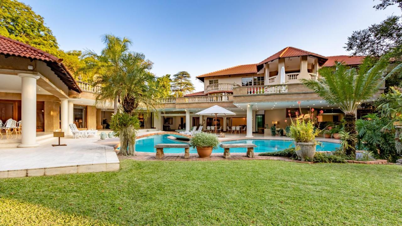 Bed and Breakfast Christies At 32 On Russell Mbombela Exterior foto