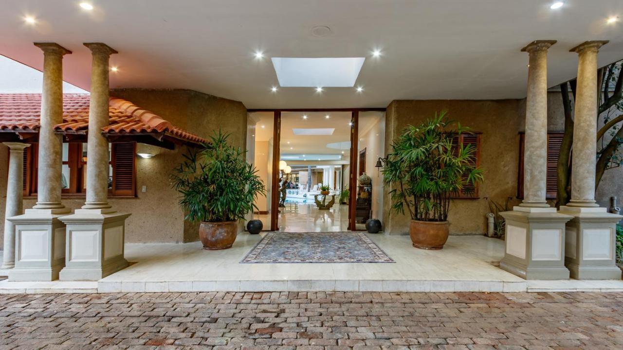 Bed and Breakfast Christies At 32 On Russell Mbombela Exterior foto