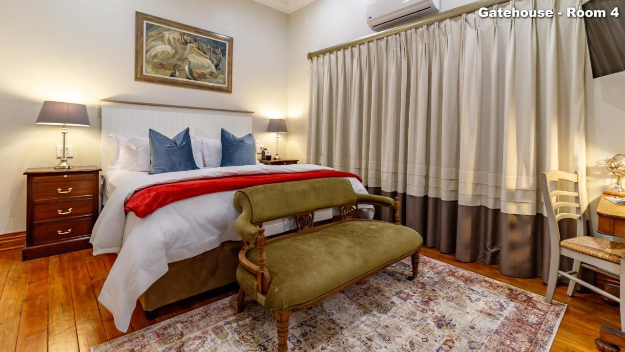 Bed and Breakfast Christies At 32 On Russell Mbombela Exterior foto