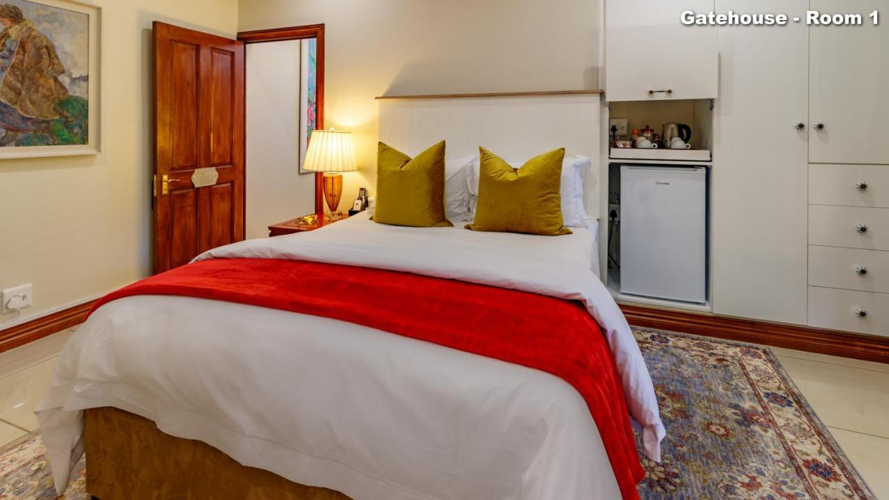 Bed and Breakfast Christies At 32 On Russell Mbombela Exterior foto
