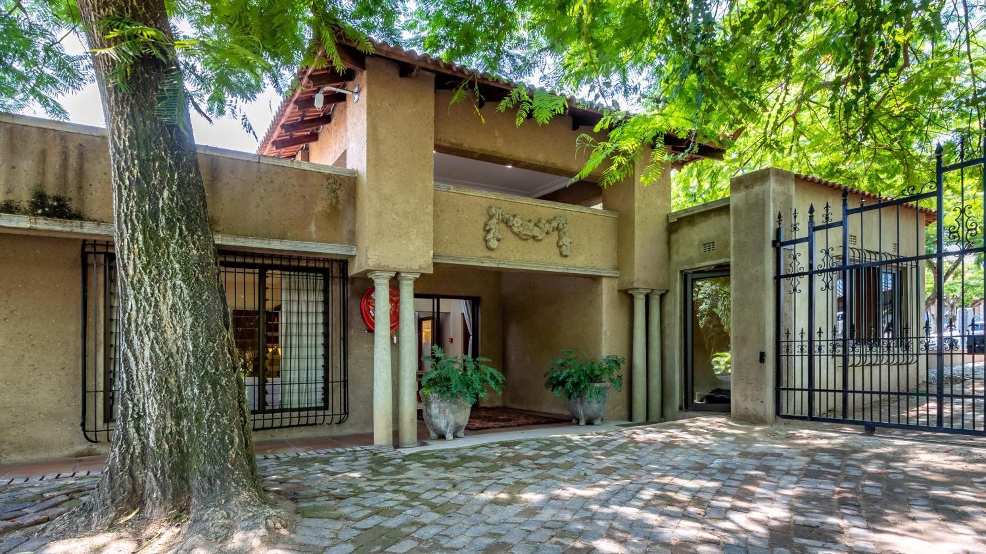 Bed and Breakfast Christies At 32 On Russell Mbombela Exterior foto
