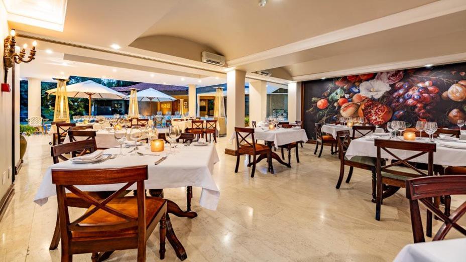 Bed and Breakfast Christies At 32 On Russell Mbombela Exterior foto